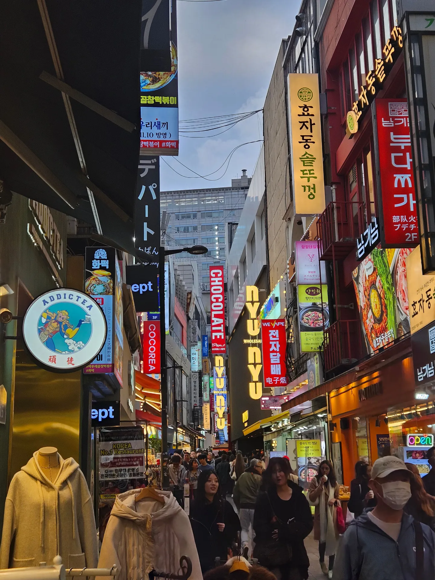 Travel photos from Week 6: Oct 31 - Nov 6: Contemplation, Halloween and Working Overtime 9