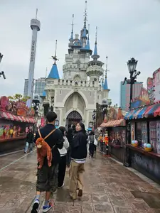 Travel photos from Seoul thumbnail 2