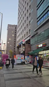 Travel photos from Seoul thumbnail 1
