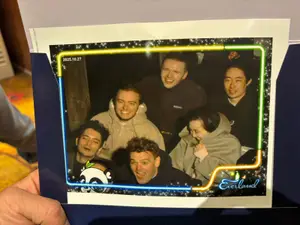 Travel photos from Week 5: Oct 24 - Oct 30: Starcraft, Themeparks and Long Hours at Work. thumbnail 12