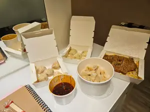 Travel photos from Week 9: Nov 21 - Nov 27: Buddhism, Dumplings, and a Distinct Culture thumbnail 29